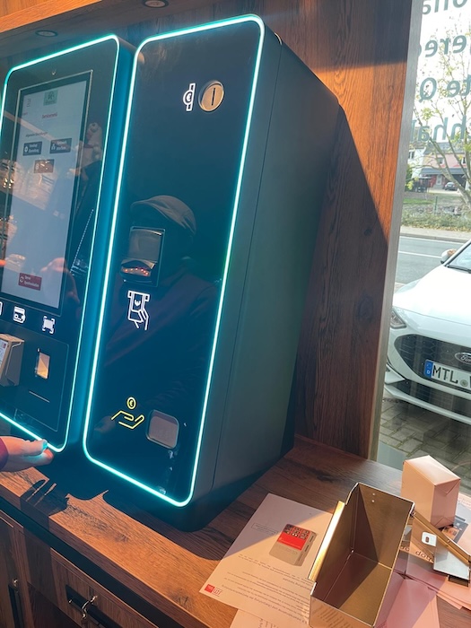 BD-Advisory-Service Benjamin Drabon Leipzig Umgebung-Installation Bezahlsystem Automat - KI-basierte Alterskontrolle für Verkaufsautomat: Effiziente und sichere Altersverifizierung für kontrollierten Zugang zum Automat